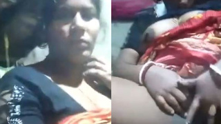 Fatty Bangla wife masturbates on camera