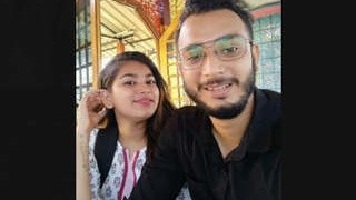 Indian lover's MMS leaked with tagged part