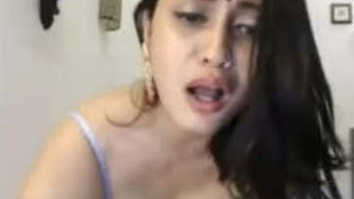Indian Aunty's steamy cam show with big boobs and ass