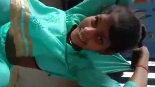 Shy Indian girl gets her pussy licked and fingered by lover in village