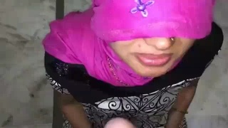 Desi Gujarati bhabhi gives a sloppy blowjob