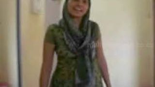 Indian housewife from Punjab strips down in front of the camera