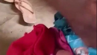Desi housewife's homely sex tape goes viral