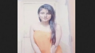 Indian girl in the bathroom gets naughty