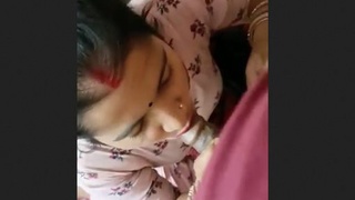 Desi bhabhi gives a steamy bathing and blowjob in HD