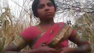 Rural couple has sex in the wild