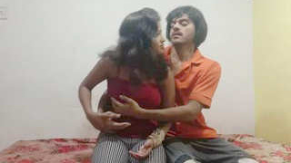 Desi couple's hotel romance in HD video