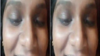 Tamil girl flaunts her breasts in a steamy video