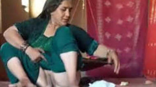 Devar fucks a mature Paki woman