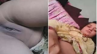 Pakistani girl flaunts her pussy in a naughty video