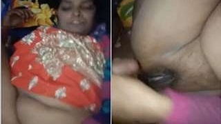 Desi wife gets anal from another man while cheating on her husband