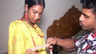 Tailor and hillbilly bhabhi have steamy sex in video