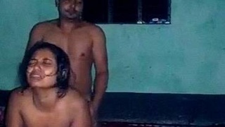 Bangla couple in Ghazipur has hard sex in leaked MMS video