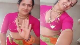 Exclusive Desi Bhabhi in Clothes: A Sensual Experience