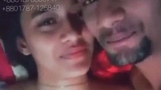 Bangladeshi lovers in steamy sex video