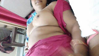 Bhabi's secret MMS gets leaked by her lover