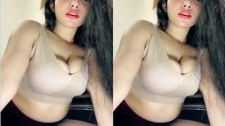 Exclusive video of a super hot Indian girl in action