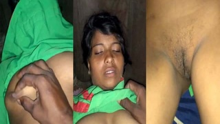 Rajasthani bhabhi from rural area in secret sexual encounter