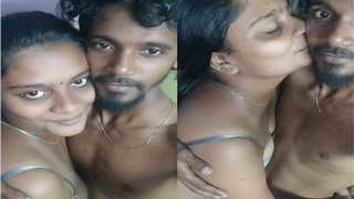 Exclusive Desi couple's romantic pussy licking session
