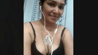 Bhabhi's nude selfie video part two