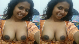 Tamil babe reveals her big boobs and pussy in exclusive video
