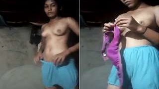 Exclusive video of country girl showing her tits and pussy to her lover