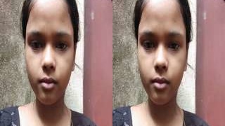 Cute Indian girl Priya gets naughty in exclusive bathing video