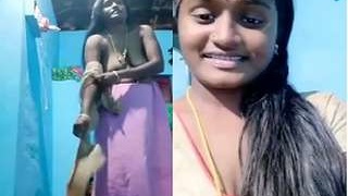 Exclusive video of a horny Tamil bhabhi flaunting her breasts and pussy