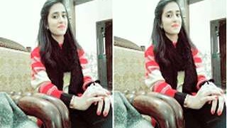 Exclusivehot Video of Pakistani Girl Exposing Her Boobs and Pussy