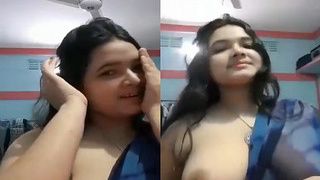 Amateur Bangla girl flaunts her big boobs in exclusive video