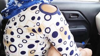 Indian girl Desi gets anal pleasure on a car ride