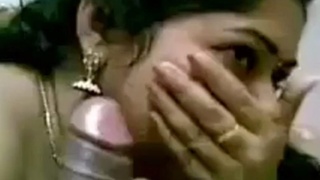 Watch a South Indian woman give a hot oral sex