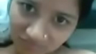 Sexy girlfriend's car ride turns into steamy video