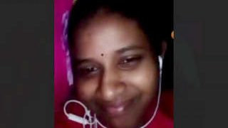 Tamil girl shows off on VideoCall