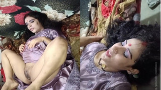 Indian Bhabhi gives a blowjob and anal sex