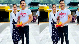 Couple in heat gets caught on camera