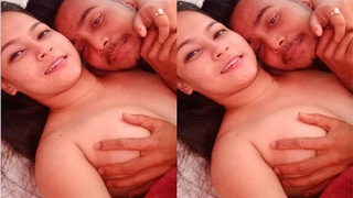 Amateur lover enjoys a sensual romance with Desi mistress
