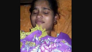 Cute Desi bhabi gets a nice fuck in the village