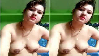 Boudi's big boobs and shaved pussy on display