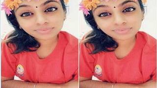 Malaysian Tamil girl flaunts her big boobs in exclusive video