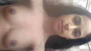 Indian desi girl flaunts her big tits and nipples in HD video