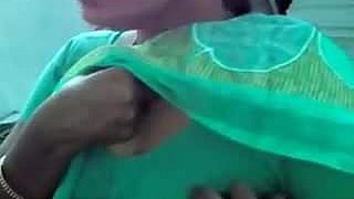 Mature Tamil aunt gets hammered by a well-endowed man