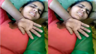 Amateur Indian girl gets her pussy pounded in exclusive video