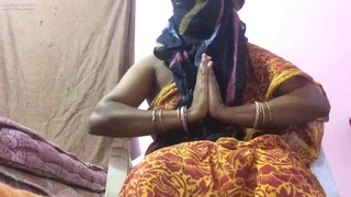 Aunty Tamil's Kamasutra class in HD videos
