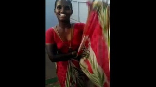 Sudha aunty gets naughty in this hot Desi video