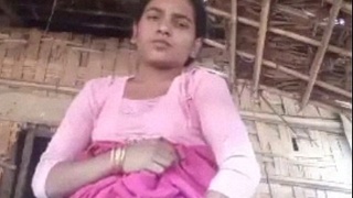 Solitary Indian man masturbates in video clip
