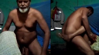 Muslim man gives oral pleasure in Bengali porn video