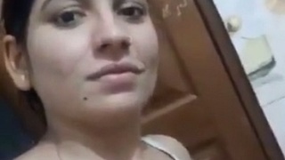 Bhabhi's nude selfie goes viral on social media