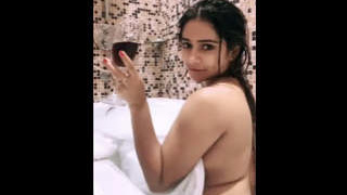 Indian beauty Dipsiha Roy in the bathtub