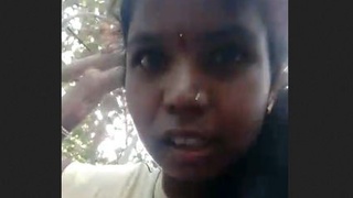 Hindi-speaking couple has outdoor sex with clear audio